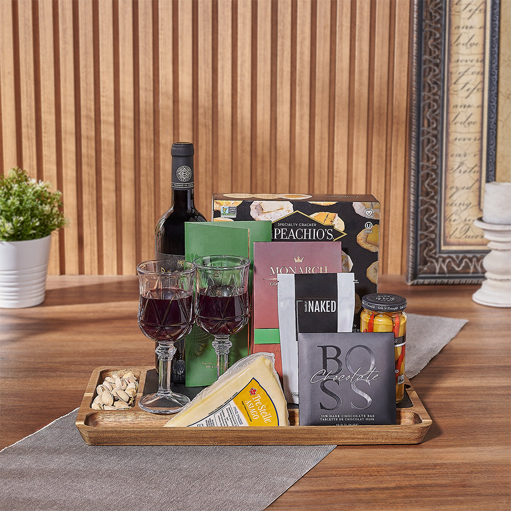 Kosher Wine and Gourmet Snacks Basket – how the gift is presented