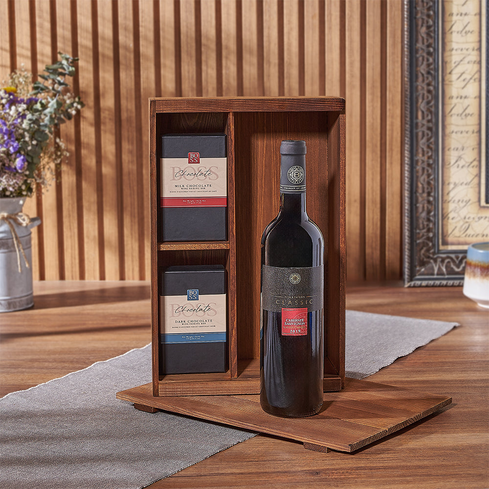 Premium Kosher Wine Gift with Milk and Dark Chocolate Pairings – how the gift is presented