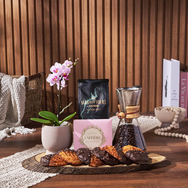 Davenport Coffee & Macaroons Basket Coffee gift baskets Ottawa delivery Ottawa Baskets