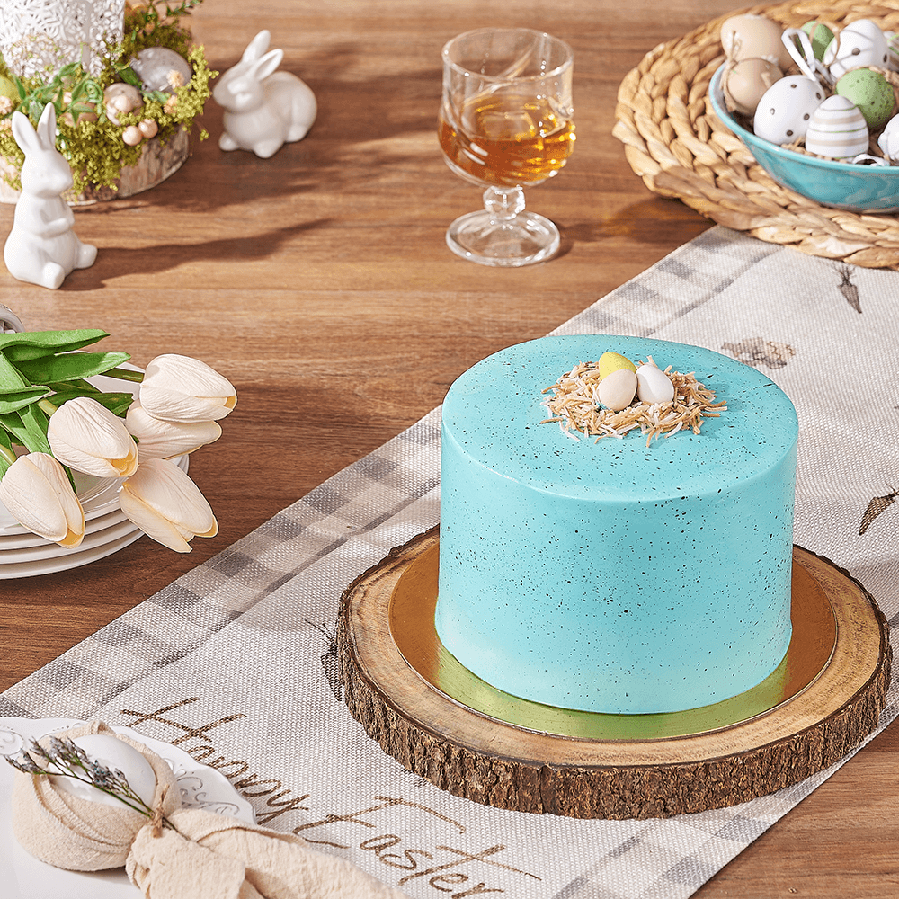Vanilla Easter Cake with Festive Candy Egg Decoration – how the gift is presented