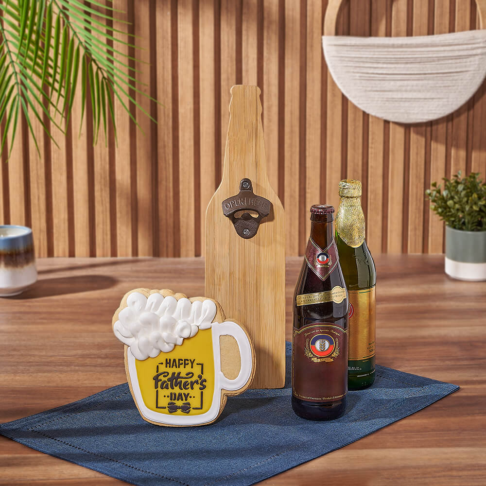 Specialty Beer Gift Basket for Dad with Beer Mug Sugar Cookie and Opener – how the gift is presented
