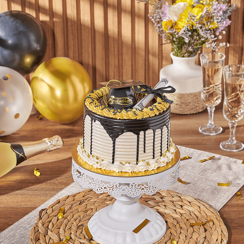 6-Inch Vanilla Graduation Cake Featuring Elegant Black and Gold Theme – how the gift is presented