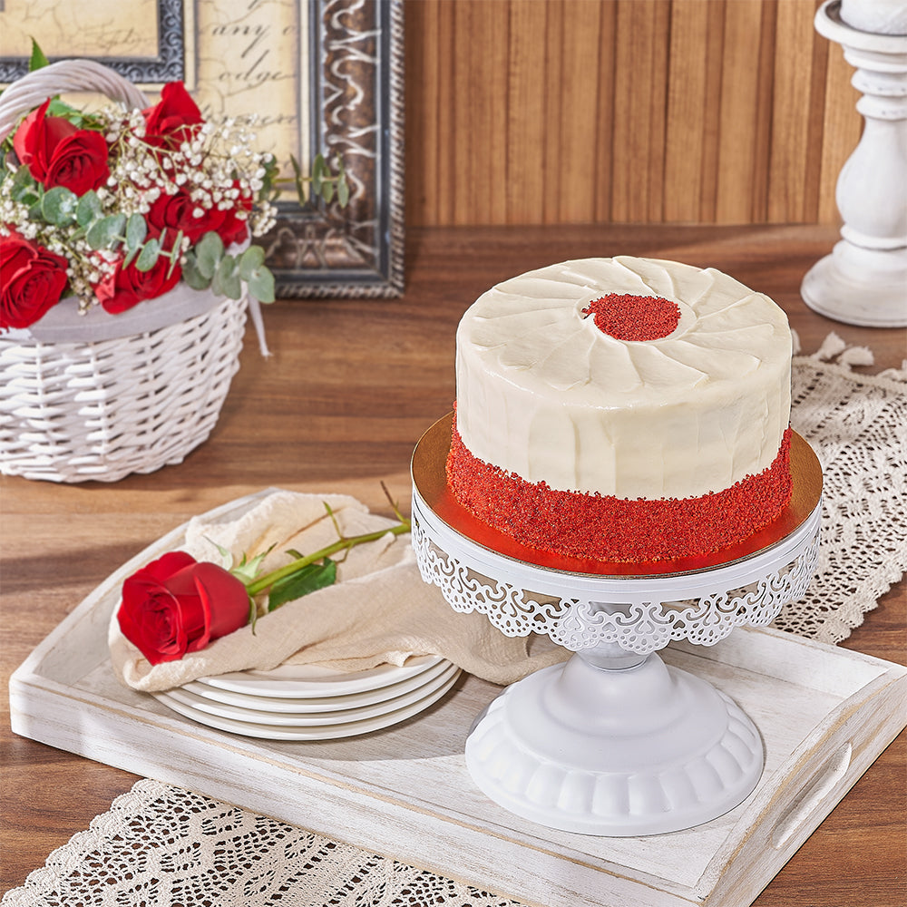 Moist Red Velvet Cake in 6-Inch Size – how the gift is presented