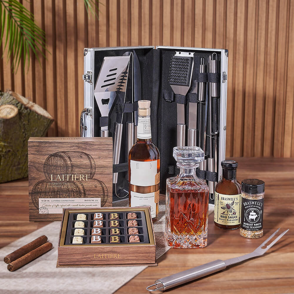 Whiskey and BBQ Sauce Gift Basket – how the gift is presented