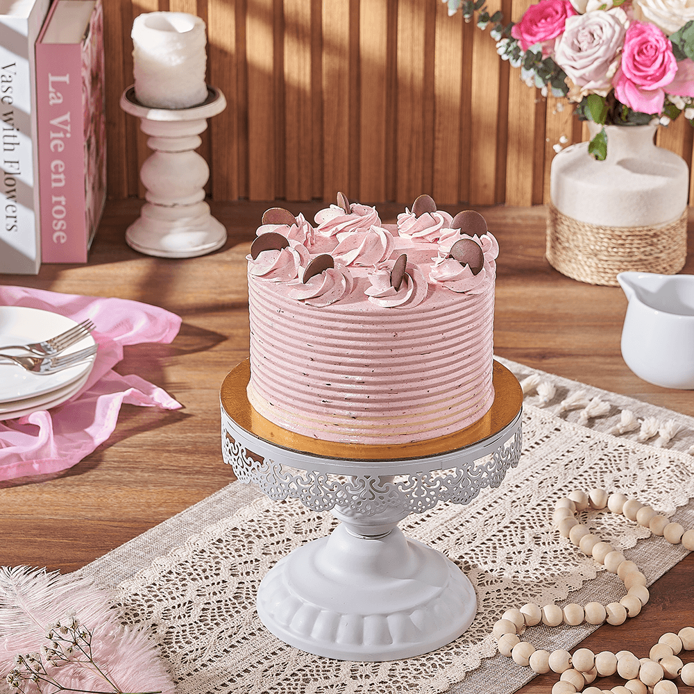 Classic Special Occasion Cake, 6 Inch – how the gift is presented