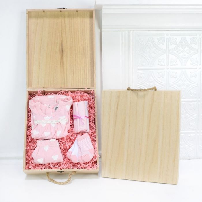 Baby Girl Dress Gift Crate – how the gift is presented