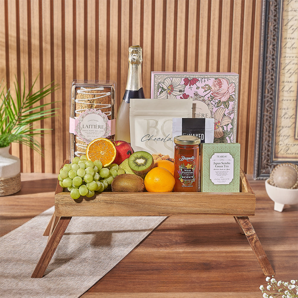 The Fruits &amp; Champagne Gift Set is a charming way to treat someone special. Packed with fresh fruits, buttery cookies, decadent chocolates, and crunchy snacks, it's the perfect way to convey your best wishes, Ottawa delivery 