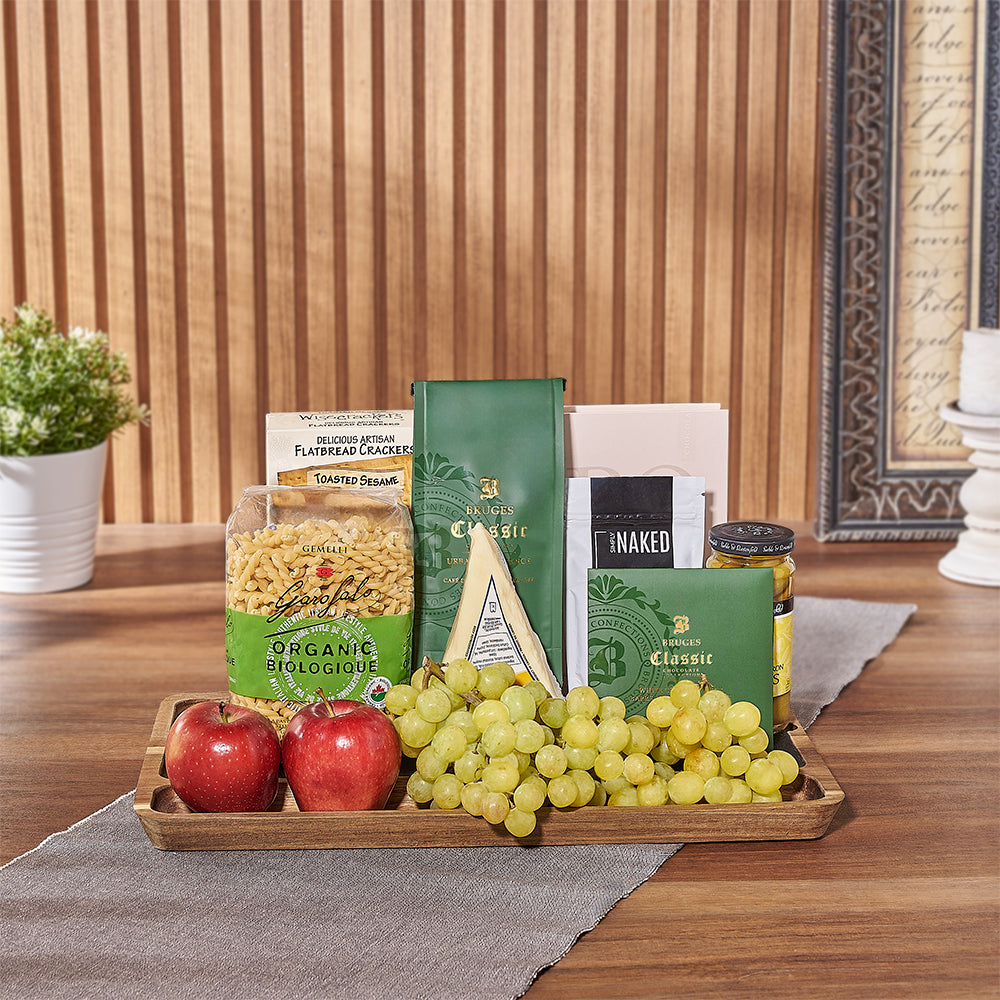 Delight your loved ones with an exquisite array of gourmet kosher treats. The Ultimate Kosher Sweet &amp; Salty Gift Set offers a thoughtful gesture suitable for any celebration - Ottawa Delivery