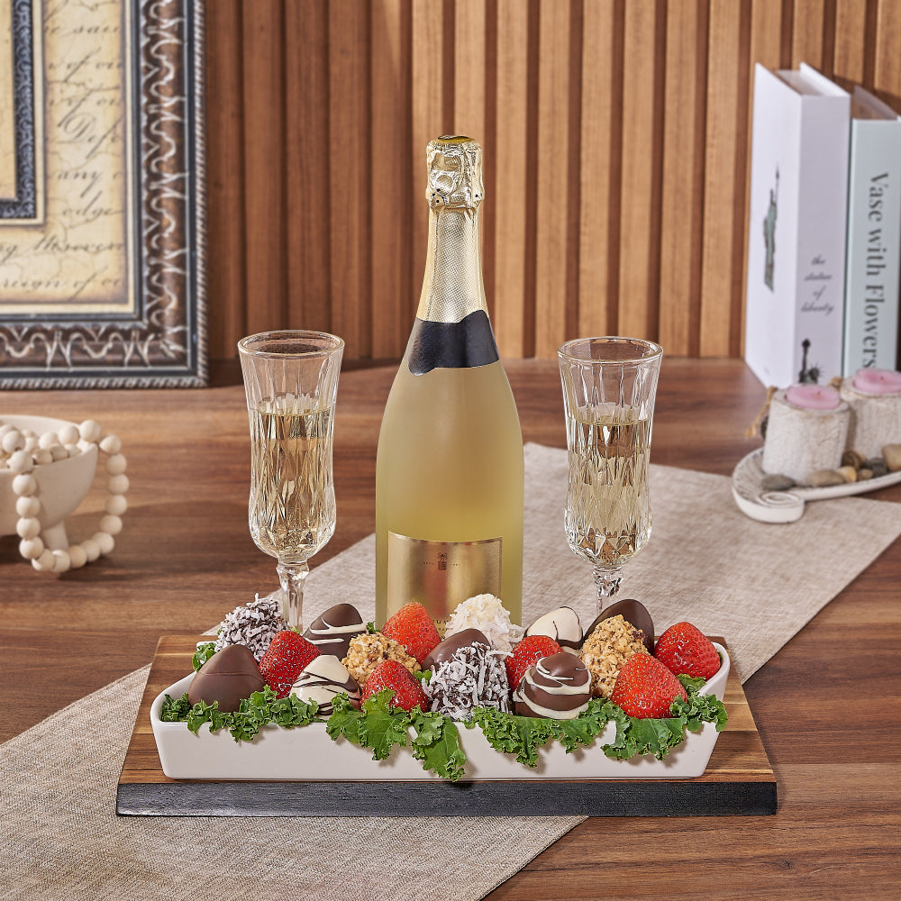 Brockton Champagne &amp; Chocolate Dipped Strawberries Gift, champagne gift, champagne, sparkling wine gift, sparkling wine, chocolate strawberry gift, chocolate strawberry, Ottawa delivery