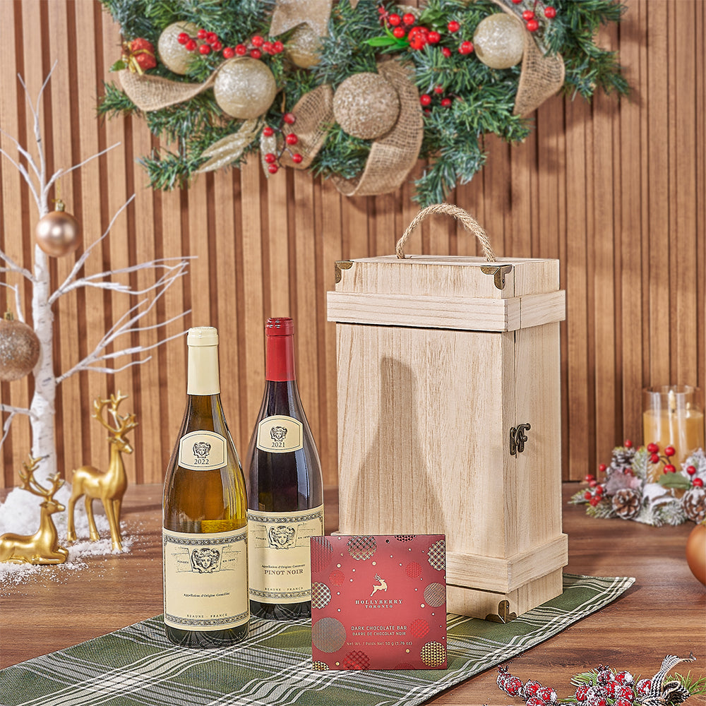 Christmas Two-Bottle Wine Gift Basket in Wooden Box with Chocolate – how the gift is presented