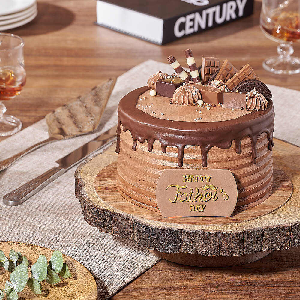 Father's Day Chocolate Cake with Decorative Toppings – how the gift is presented