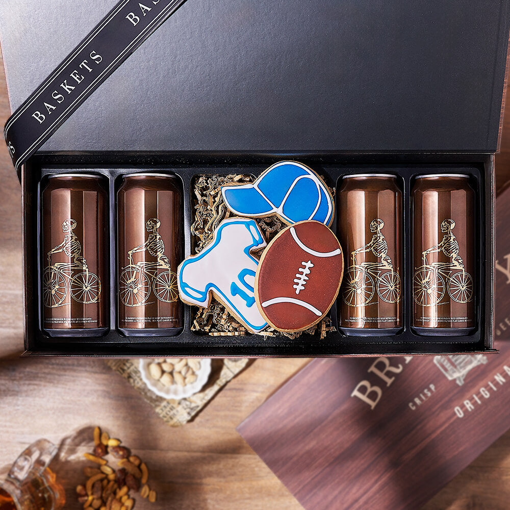 Football Sugar Cookies Beer Box – how the gift is presented