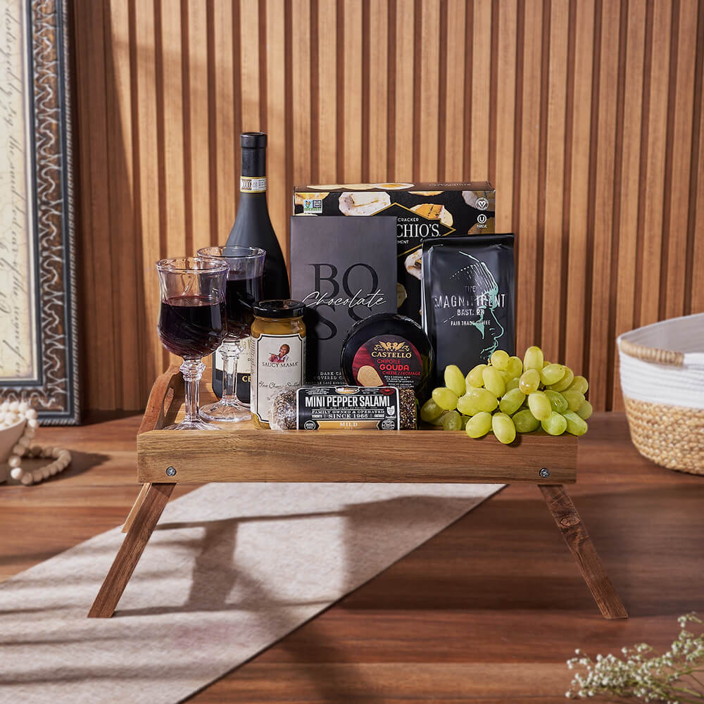 Guildwood Wine &amp; Snack Basket, wine gift, wine, charcuterie gift, charcuterie, Ottawa delivery
