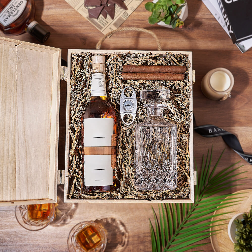 Liquor &amp; Decanter Crate, liquor gift, liquor, decanter gift, decanter, cigar gift, cigar, Ottawa delivery