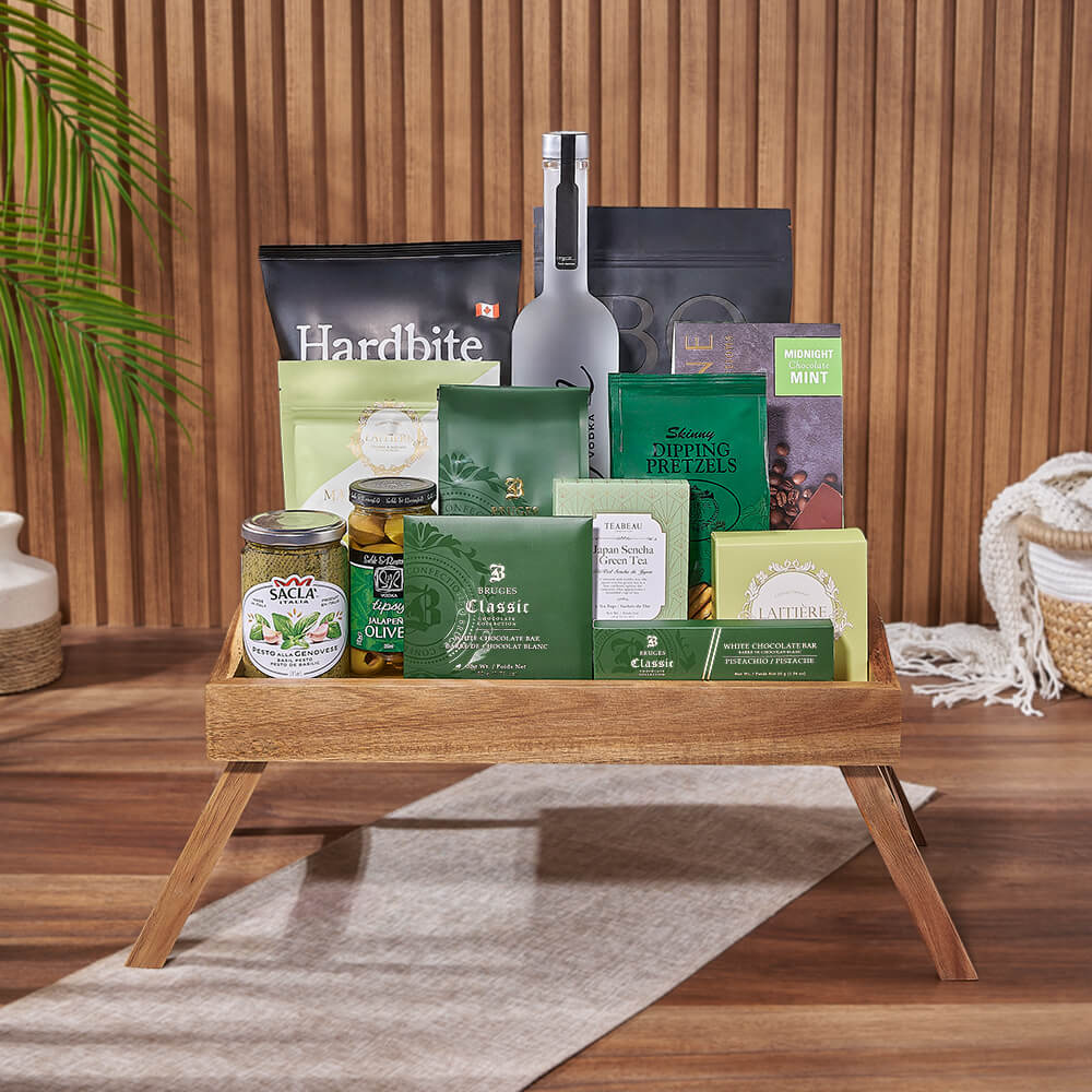Vodka Gift Basket with Artisan Snacks on Acacia Wood Tray – how the gift is presented