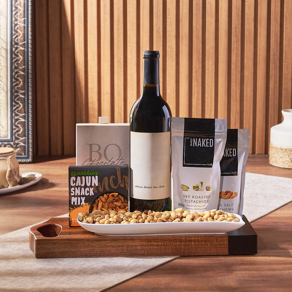 Deluxe Wine and Artisan Snack Basket with Pistachios and Cashews – how the gift is presented