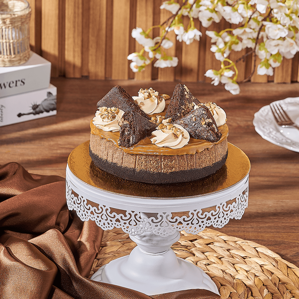 Rich Caramel Pecan Fudge Cheesecake, cake gift, cake, dessert gift, dessert, cheesecake gift, cheesecake