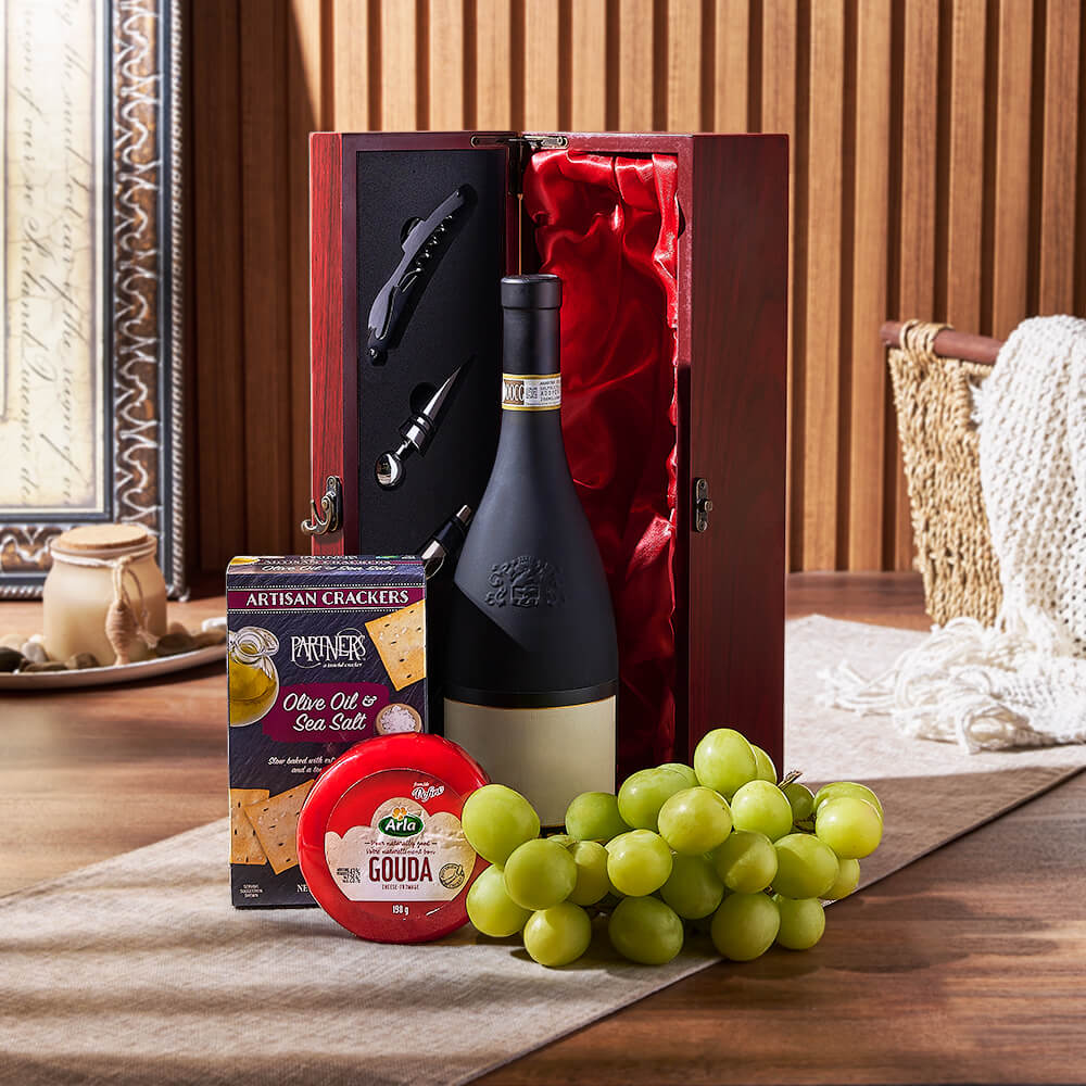 Classic Wine and Cheese Gift Box – how the gift is presented