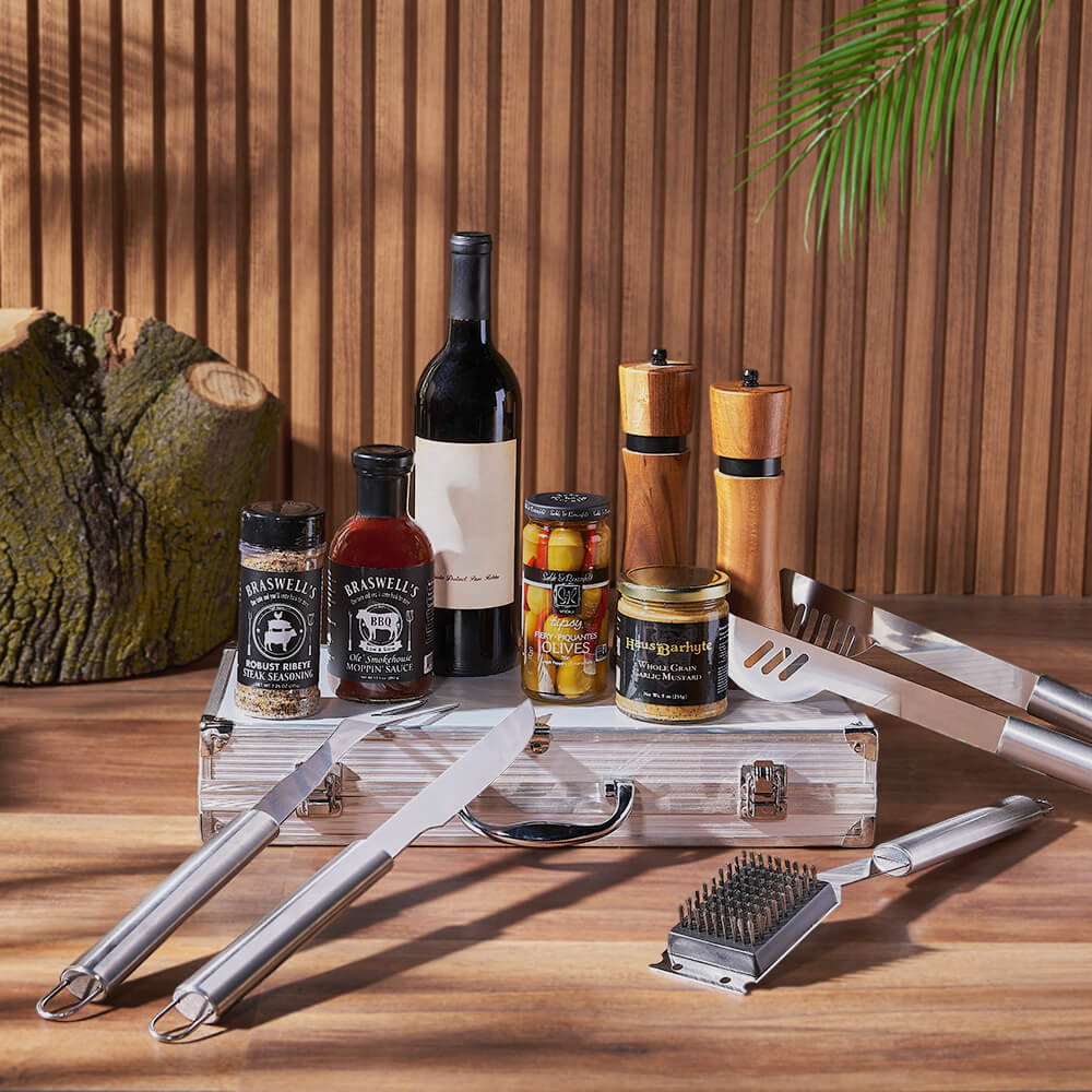 Wine Basket with Acacia Grill Set – how the gift is presented