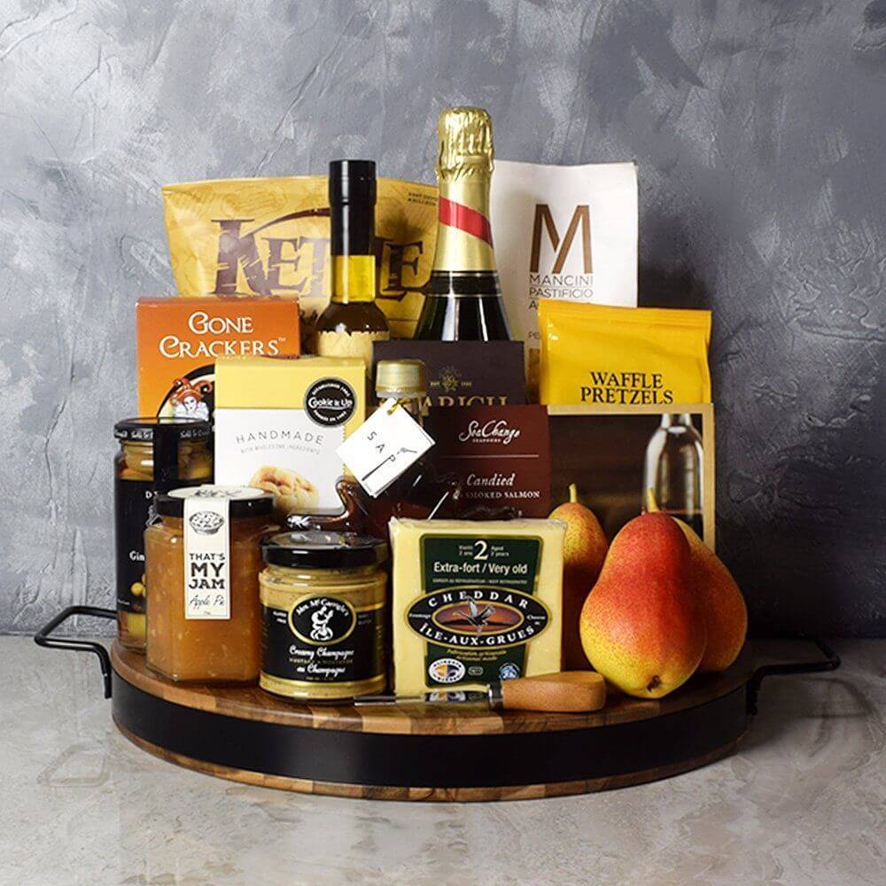 Hostess Summer BBQ Champagne and Gourmet Food Board – how the gift is presented